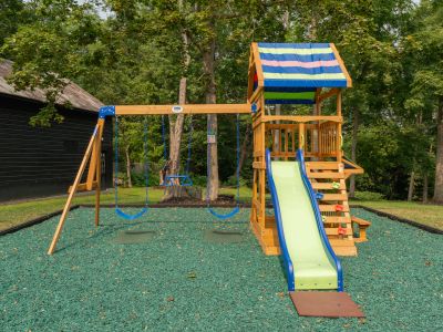 Your own backyard play set. Family fun just steps away!