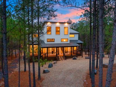 Come stay at Bourbon Basin, a modern getaway!