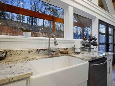 Farmhouse sink!