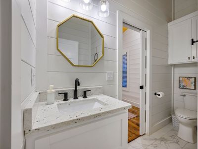 The single vanity in the private bath.