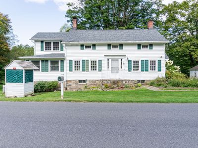 Everyone is at home at The Family Farmhouse!