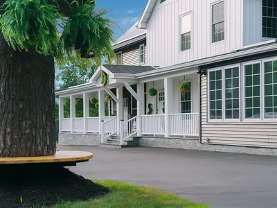 A sprawling front porch awaits.
