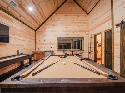 Pool table in the game room!