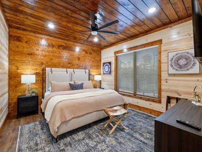 This suite offers a smart tv, luxury linens, a premium mattress + private bath.