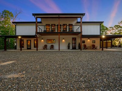 Take it All Inn - 5 bedroom cabin Sleeps 22!