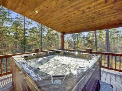 Large hot tub for extra relaxation!