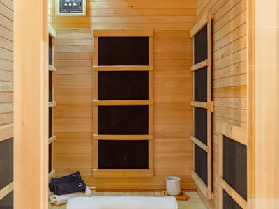 Enjoy the private Sauna to help reduce tension in the joints and relieve sore muscles. (In main floor bedroom.)