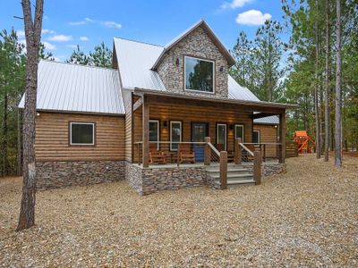 Our Little Secret-luxury farmhouse cabin that sleeps 18!