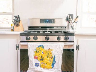 Gas stove makes this the perfect place for cooking up a delicious meal!