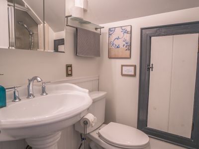 With bathrooms on all three levels, there's plenty of room for everyone at this spacious getaway.