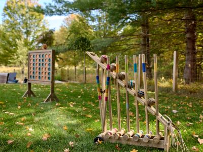 Lawn games onsite provide some nostalgic fun.