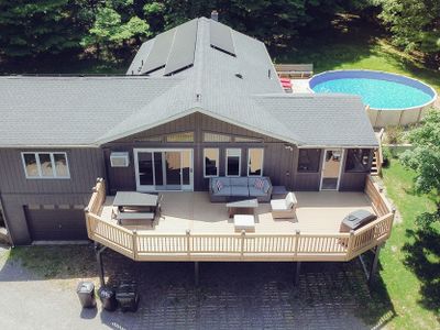 Great outdoor lounge area