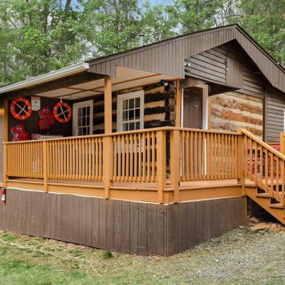 Hidden Springs Cabin