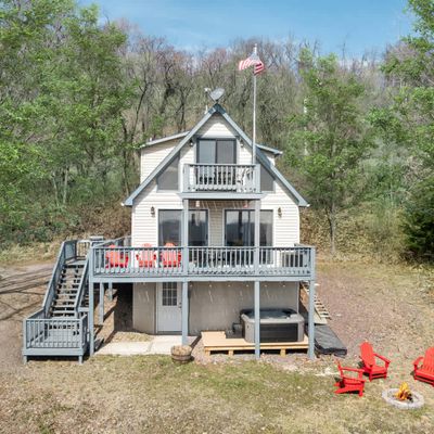 Bluebird Hill Chalet