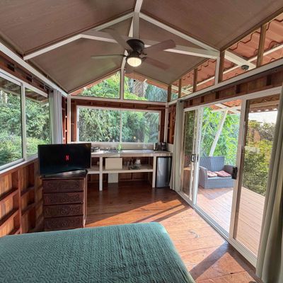 Casita has A/C + SmartTV