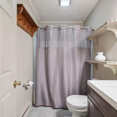 Upstair bath