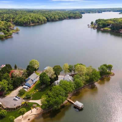 Peninsula on Main Channel