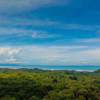 A stunning ocean vista, perfect for relaxing and enjoying the natural beauty.