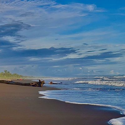 Palo Seco beach is an easy 5 minute drive away.