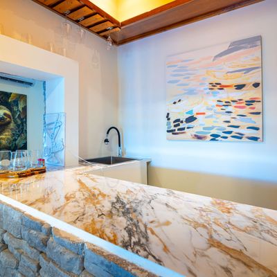 A bar to prepare cocktails