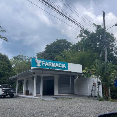 Pharmacies in Ojochal are an easy 10-15 minute drive away.