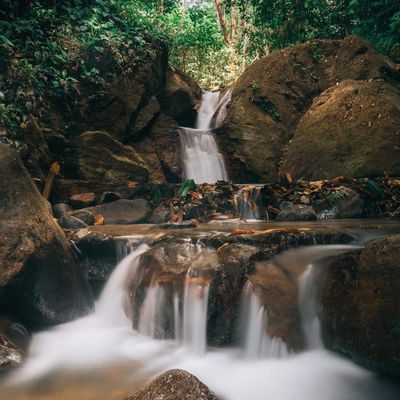 The Ojochal Waterfall is less than 10 min from Casa Aventura
