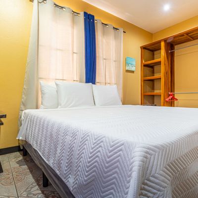 King size bed, A/C, en-suite bathroom