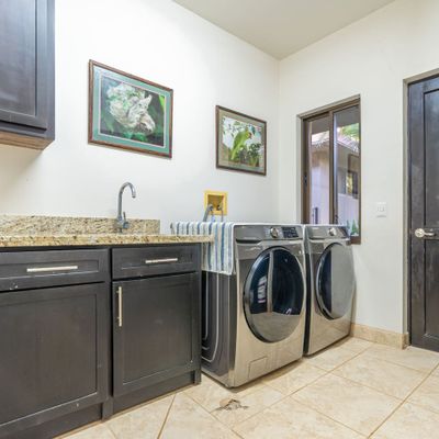 Fully equipped laundry room