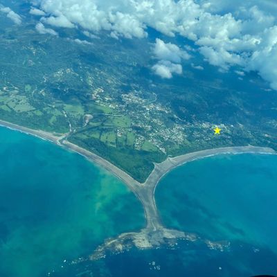 Perfectly located near the world famous Ballena National Park and the 'whale's tail' beach.