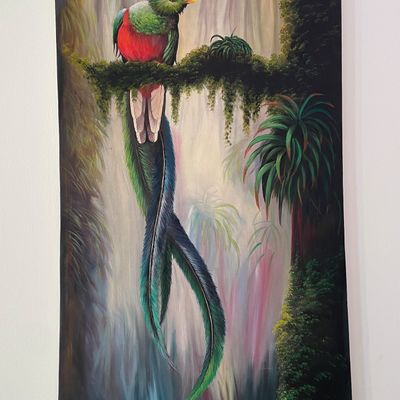 Artwork of a quetzal - the home's namesake.