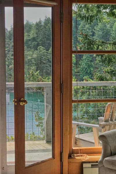 Grindstone Harbor House: Luxury Beachfront Estate