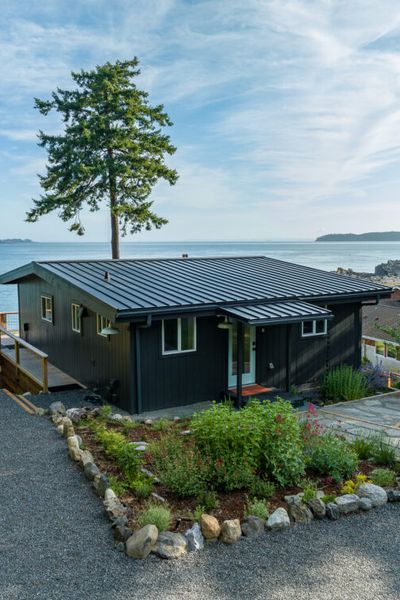 Waterfront Luxury, Hot Tub,Fast Internet, Mooring