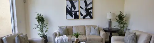 Luxury Townhouse Minutes from Beach and Downtown