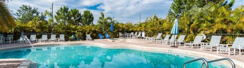 Cape Crossing Resort condo w/ pool & sauna