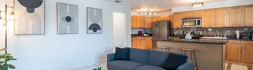 1BR, Steps to Beach & Community Pool!