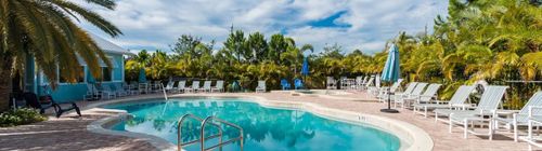 Waterfront townhome w/ pool access & sauna