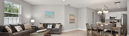 5BR family townhome near the beach w/ pool