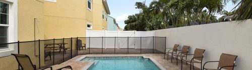 Coastal escape w/ pool steps from Atlantic