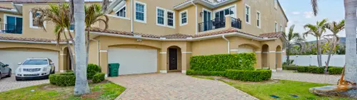 Group-Friendly 5BR/4.5BA with Private Yard