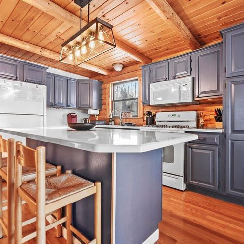 Kitchen:  very modern and convenient kitchen with all appliances and a good supply of cooking and dining utensils.