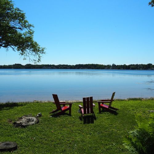 Overview:  the private lakefront
