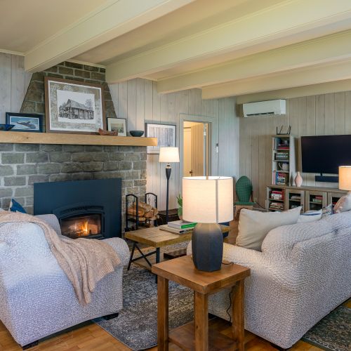 Books and a Smart Samsung TV for quiet time and movies.