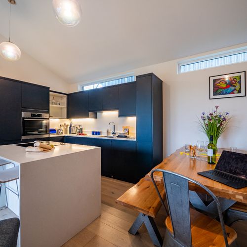 0322f151 9453 4275 91ee c13f2dc63166 homerunner