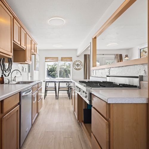 Ample kitchen with a view!