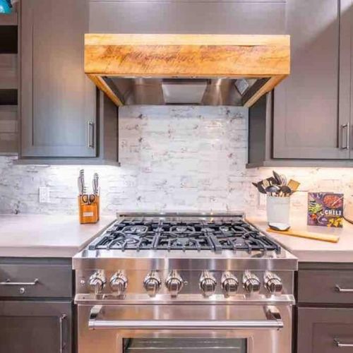 A deluxe 36-inch Chef's range!
