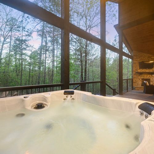 Luxury hot tub!