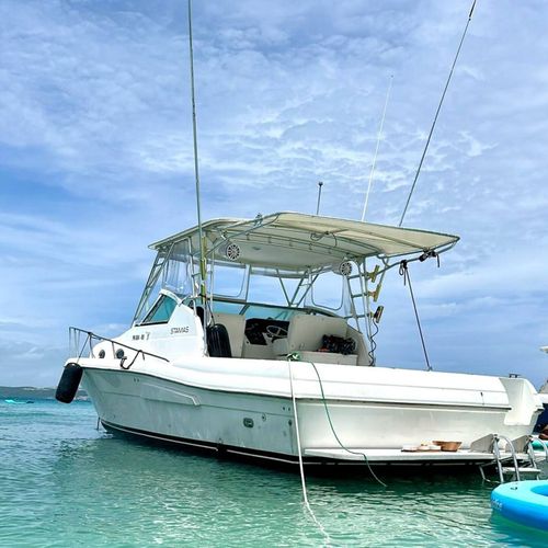 Boater's paradise! Scenic marina views with endless possibilities.