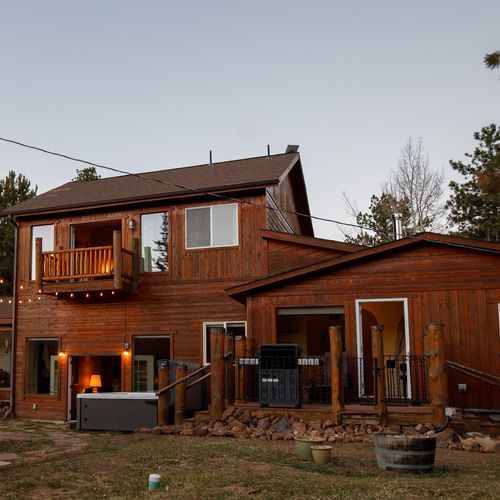 Whether you’re seeking a peaceful retreat or an adventure in nature, this cabin provides a welcoming base to explore the best of colorado’s mountain beauty.