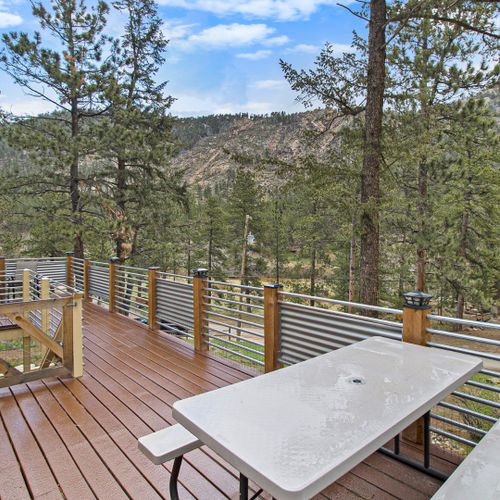 Private outdoor space for yoga or stargazing.