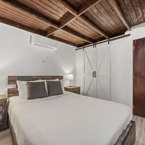 Peaceful retreat with a refreshing ambiance.